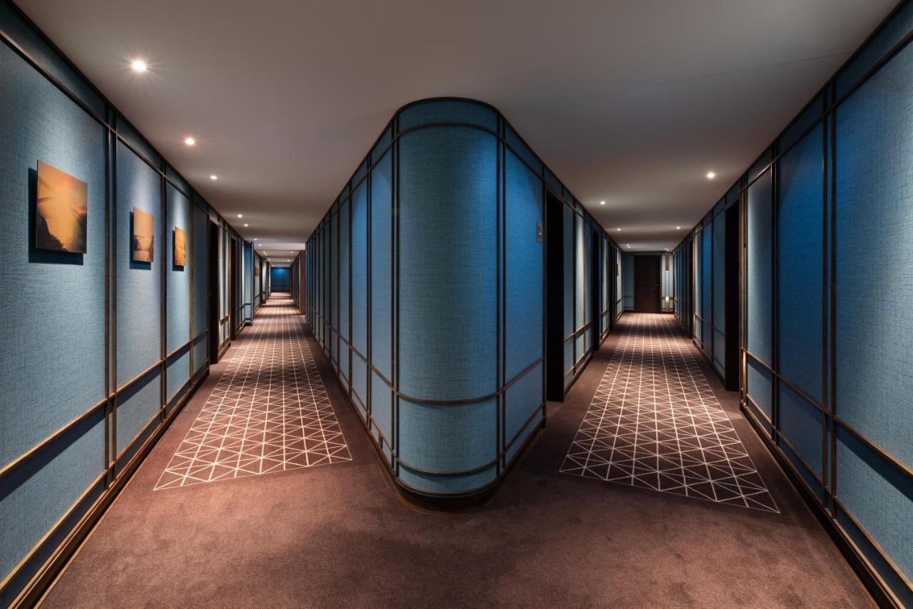 Eurostars Aliados Hotel Porto Ngoại thất bức ảnh Corridor