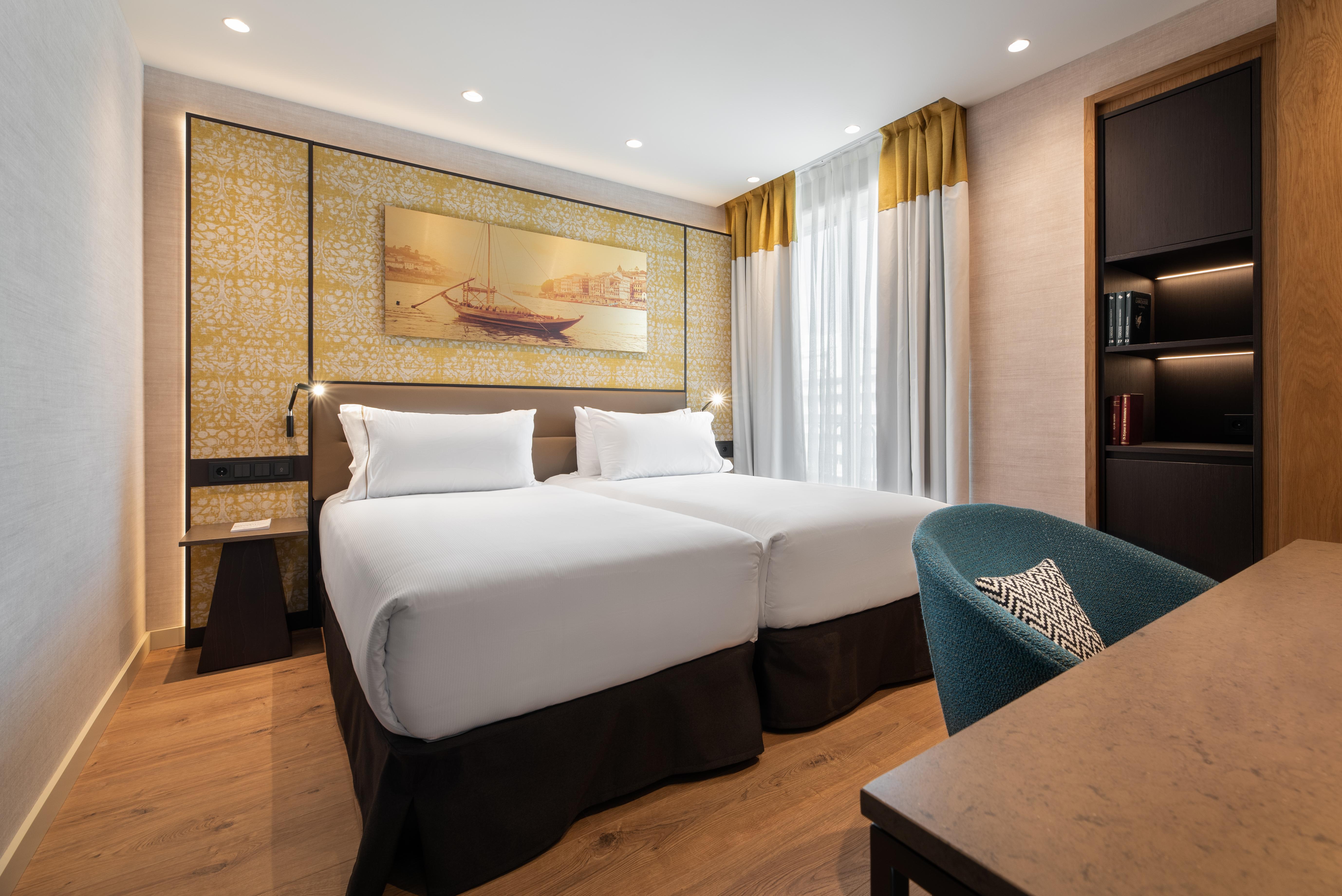 Eurostars Aliados Hotel Porto Ngoại thất bức ảnh Deluxe room